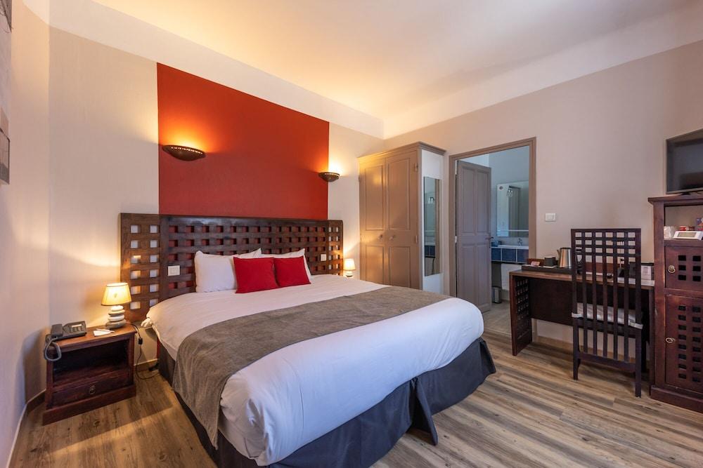 Best Western Le Comtadin Ξενοδοχείο Carpentras Εξωτερικό φωτογραφία